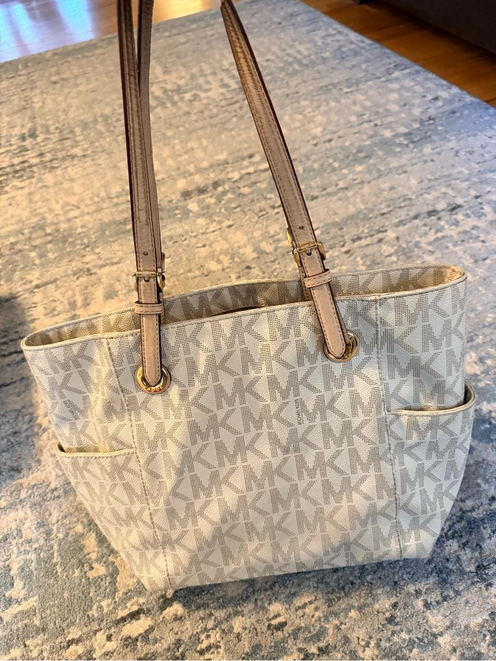 Michael Kors Cream Jet Set Tote